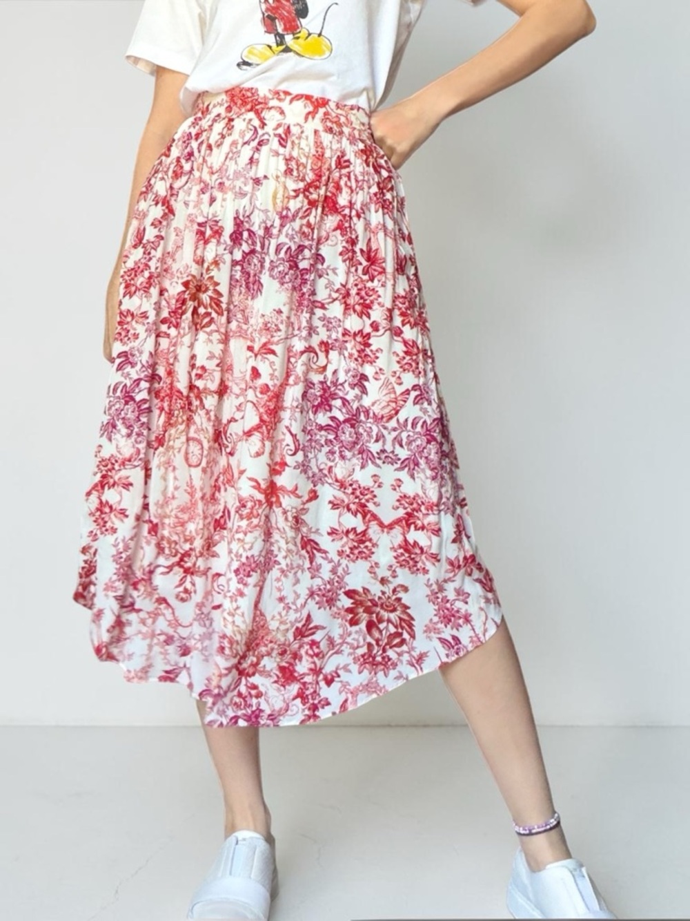 Maeve by Anthropologie Red and Rose Whimsical Print Midi Skirt Dipped Hem S - Picture 3 of 13